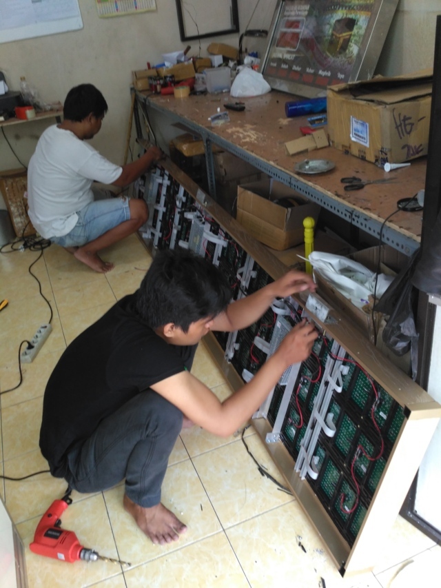 running text purwokerto