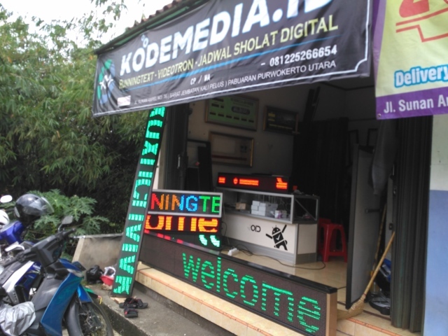 running text purwokerto